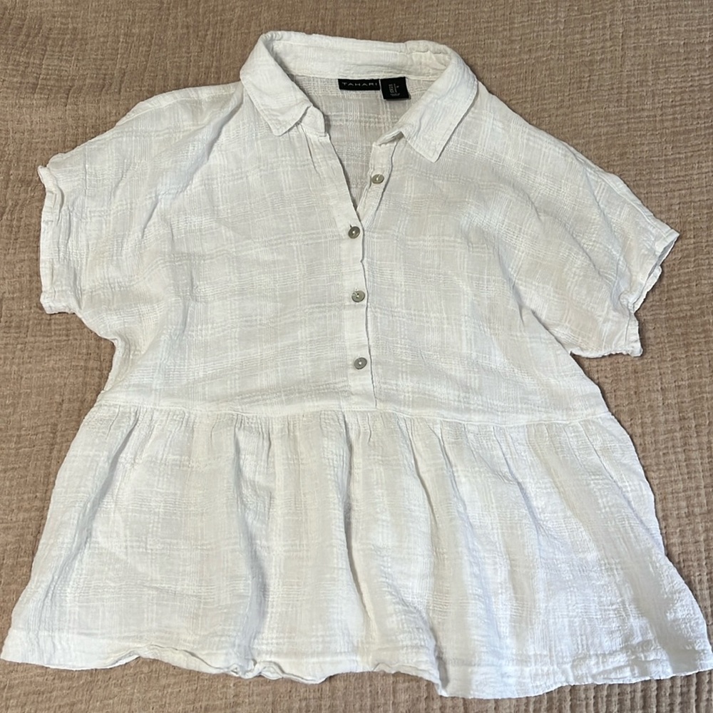Tahari white babydoll style blouse